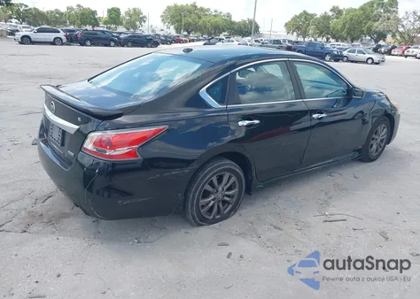 2015 Nissan Altima 2.5 S z USA, uszkodzony, nr VIN 1N4AL3AP0FC499341